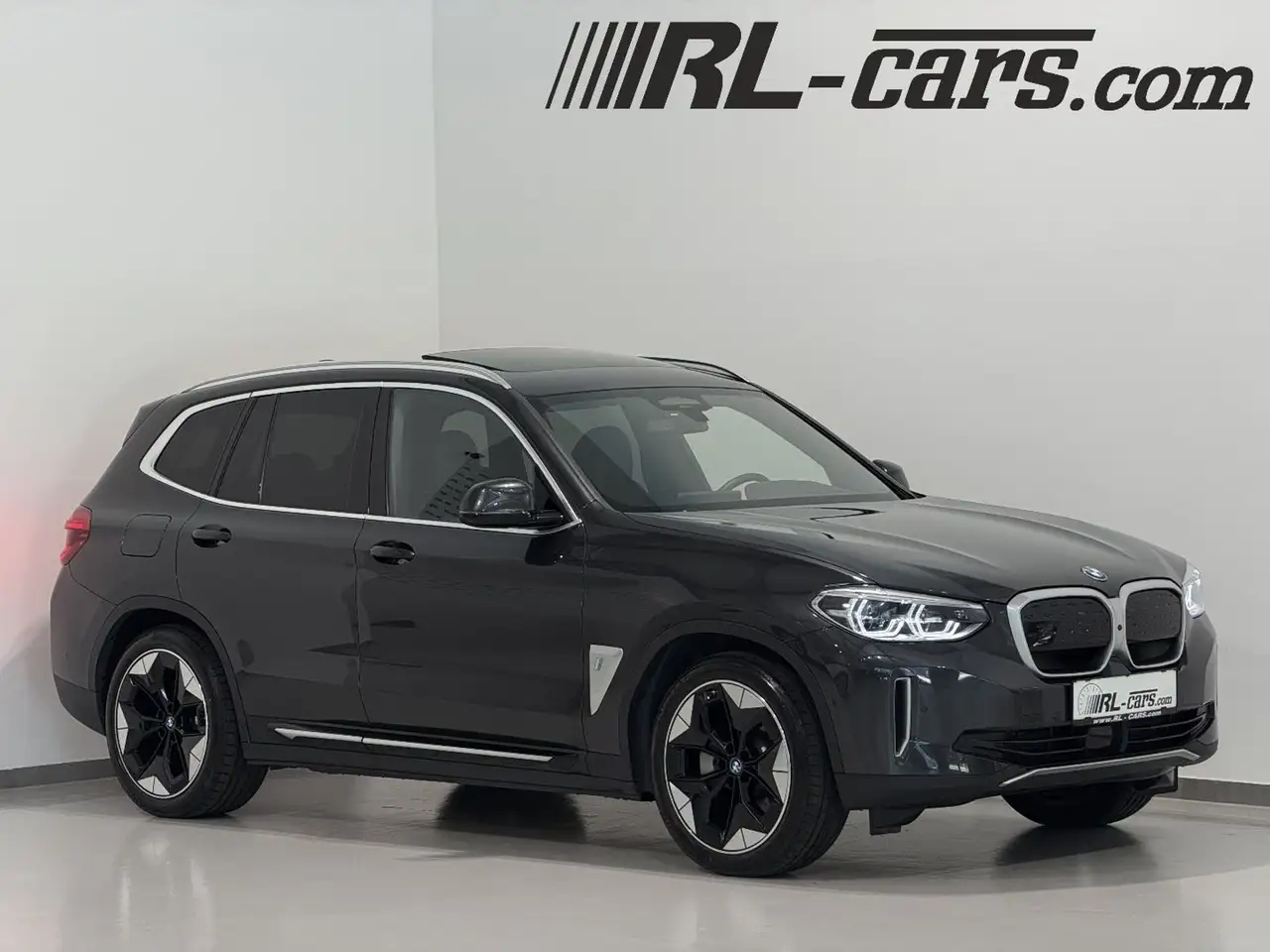 BMW iX3 /Impressive/HEAD-UP/Panorama/AHK/360*Grad